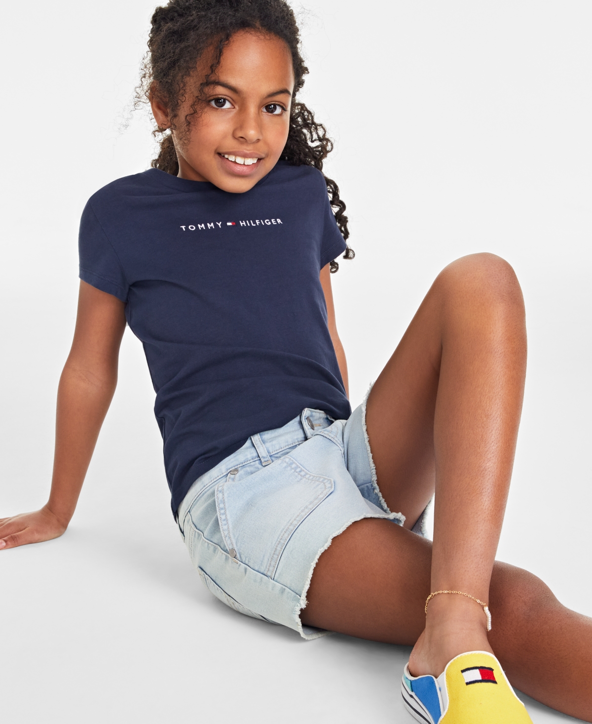Tommy Hilfiger Big Girls Stretch Denim Frayed Hem Shorts
