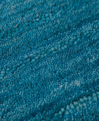 Rafia RF100 5' x 7'6" Area Rug