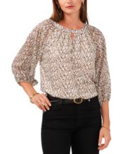 Macy's last act tops 2025