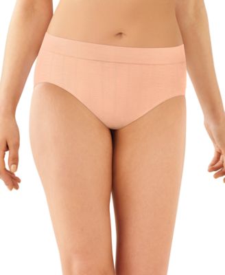 Women's One Smooth U All-Over Smoothing Hi-Cut Brief Underwear 2362