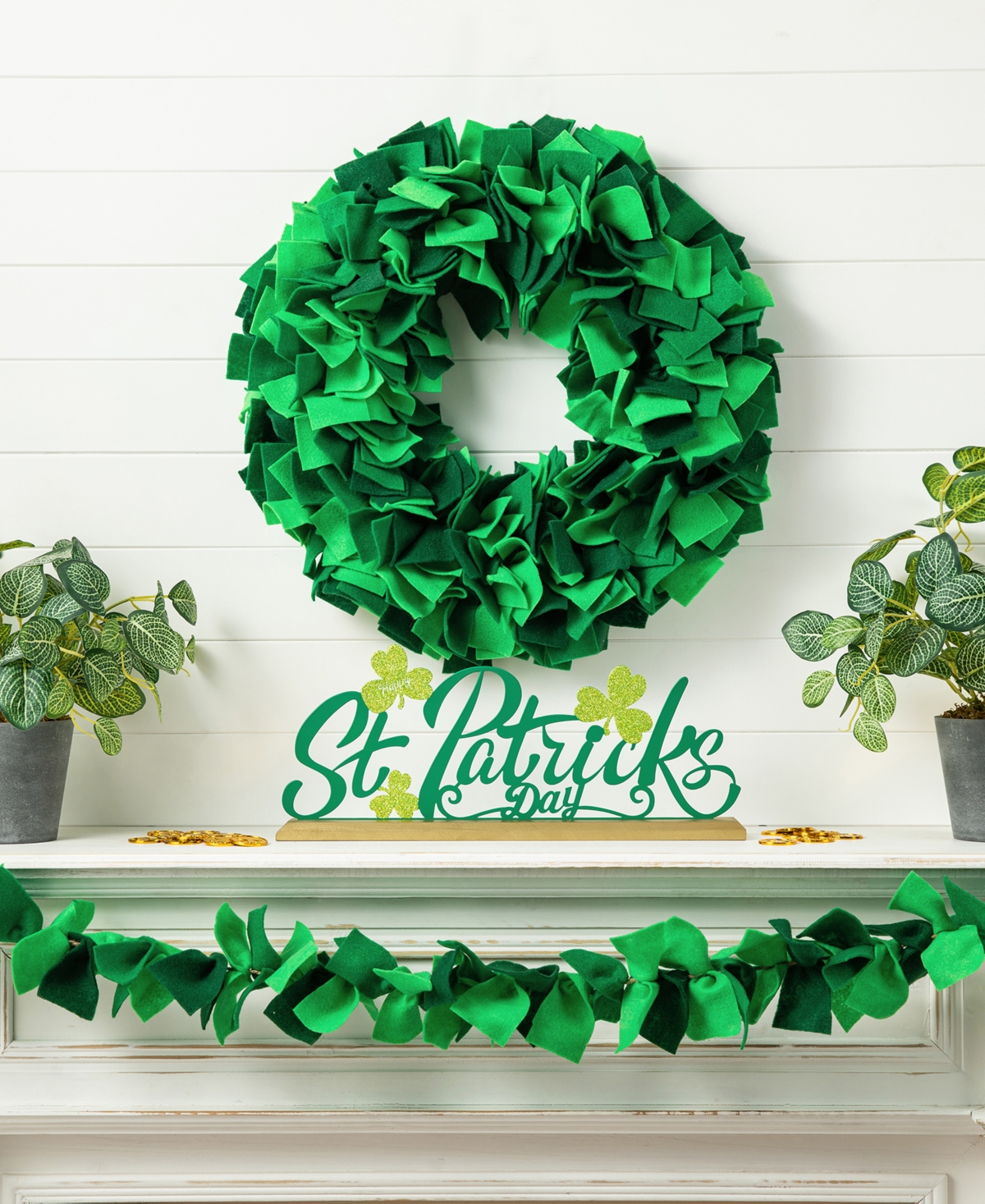 Glitzhome D St. Patrick's Felt Wreath