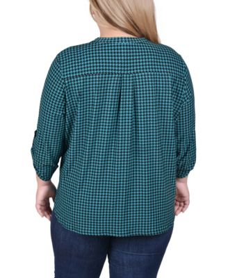 Plus Size Roll-Tab Sleeve Top 