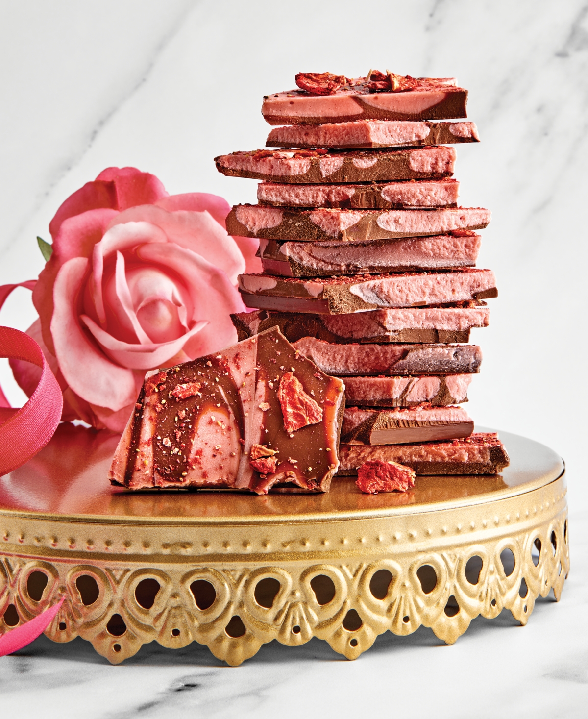 Shop Bissinger's Handcrafted Chocolate Milk Chocolate Strawberry Bark, 14 Oz, 1 Pcs In No Color