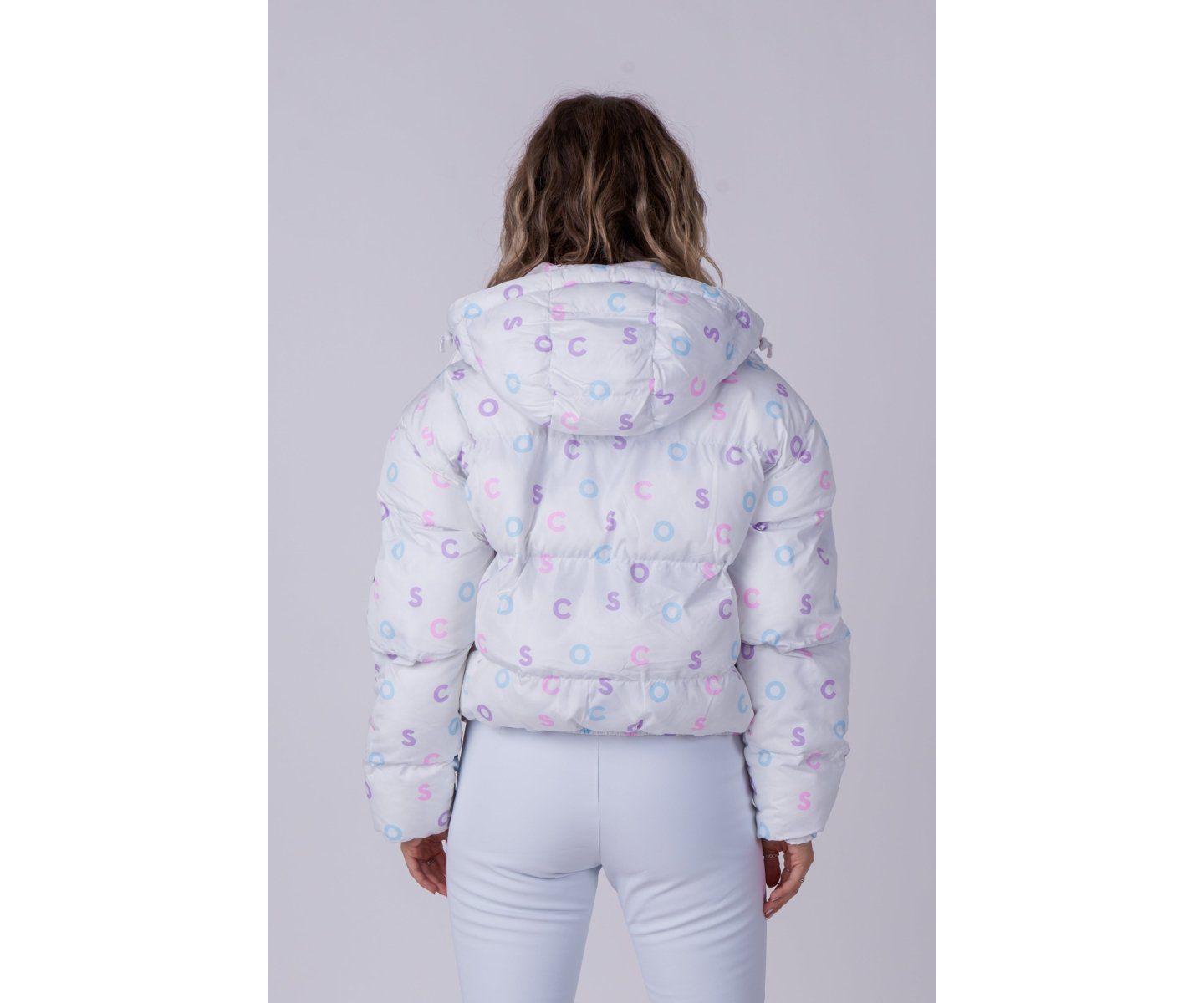 Женская куртка OOSC White Print Chic Puffer, цвет: Белый — фото 2