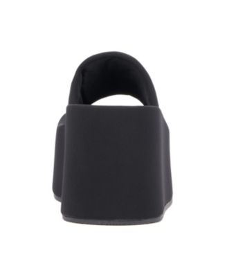 Women's Uproar Wedge Sandal