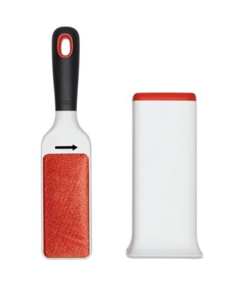 GG Fur Lifter Self Cleaning Garment Brush