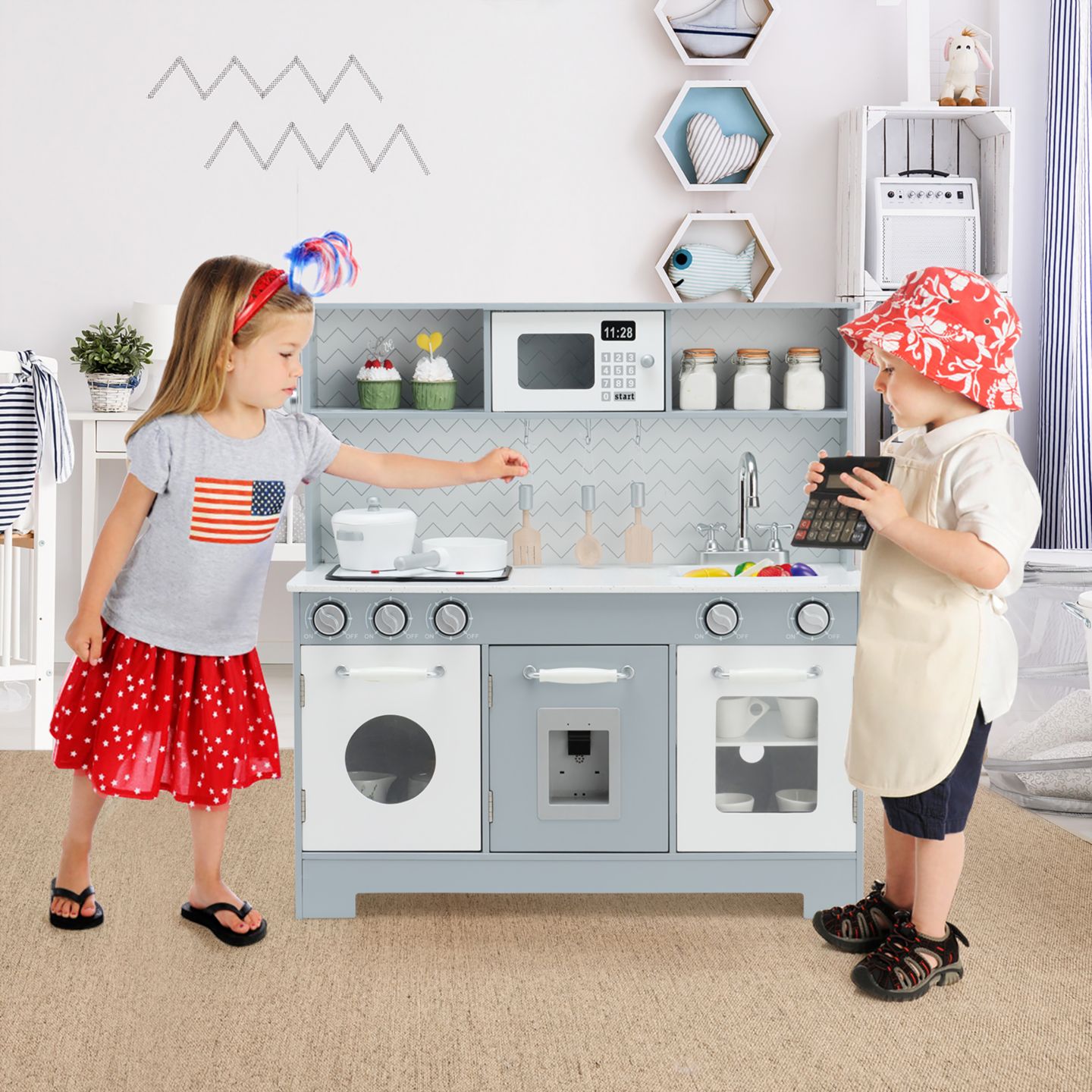 Детские игрушки Costway Realistic Light & Sound 6-Piece Wooden Play Kitchen, Ages 3+, цвет: Серый — фото 2