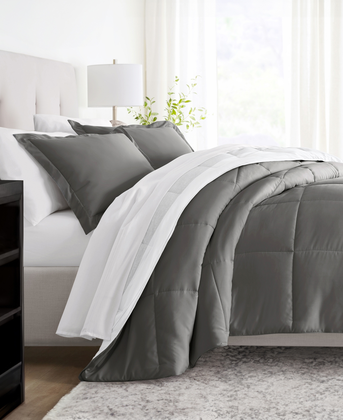 ienjoy Home Stitched Stripe 3-Piece Comforter Set, Full/Queen