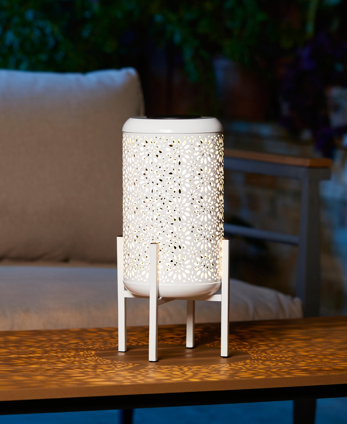 Glitzhome 14.25" H Metal Cutout Flower Pattern Solar Powered Led Outdoor Lantern With Stand In White
