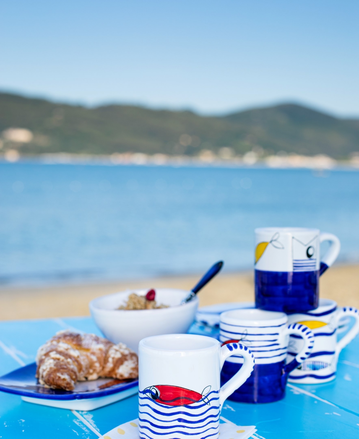 Shop Vietri Pesce Pazzo Assorted Mugs, Set Of 4 In Blue