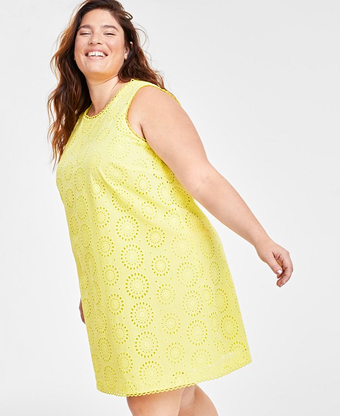 Plus Size Eyelet detail 3/4 sleeve short dress PLUS JBJ1091P