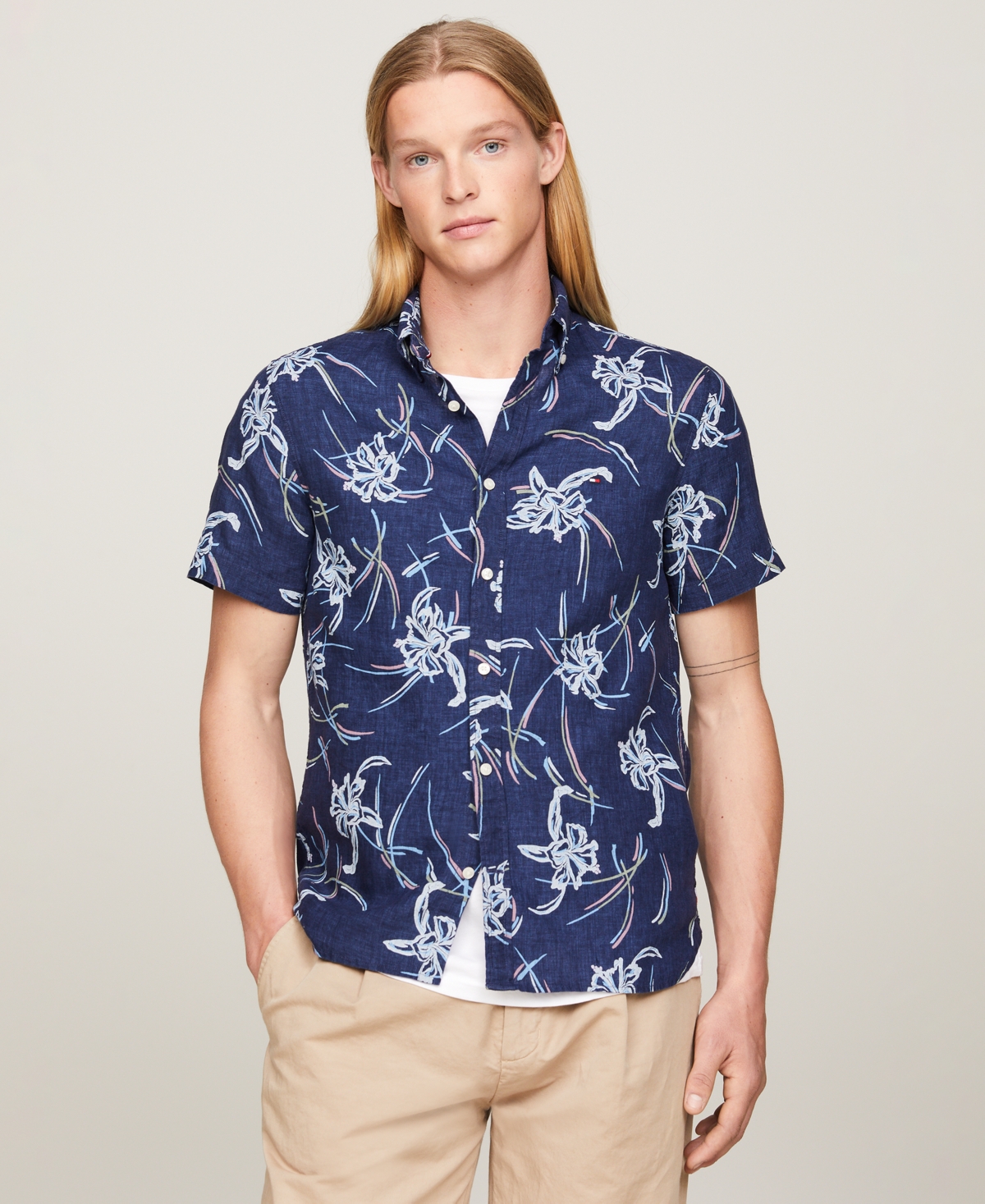 Tommy Hilfiger Men's Short Sleeve Tropical Print Button-down Shirt In Carbon Nav