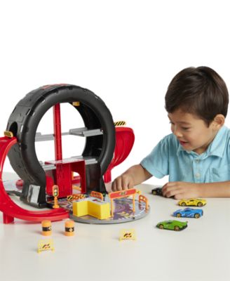 Fast Lane on the Go Pit Stop Playset, Created for You by Toys R Us