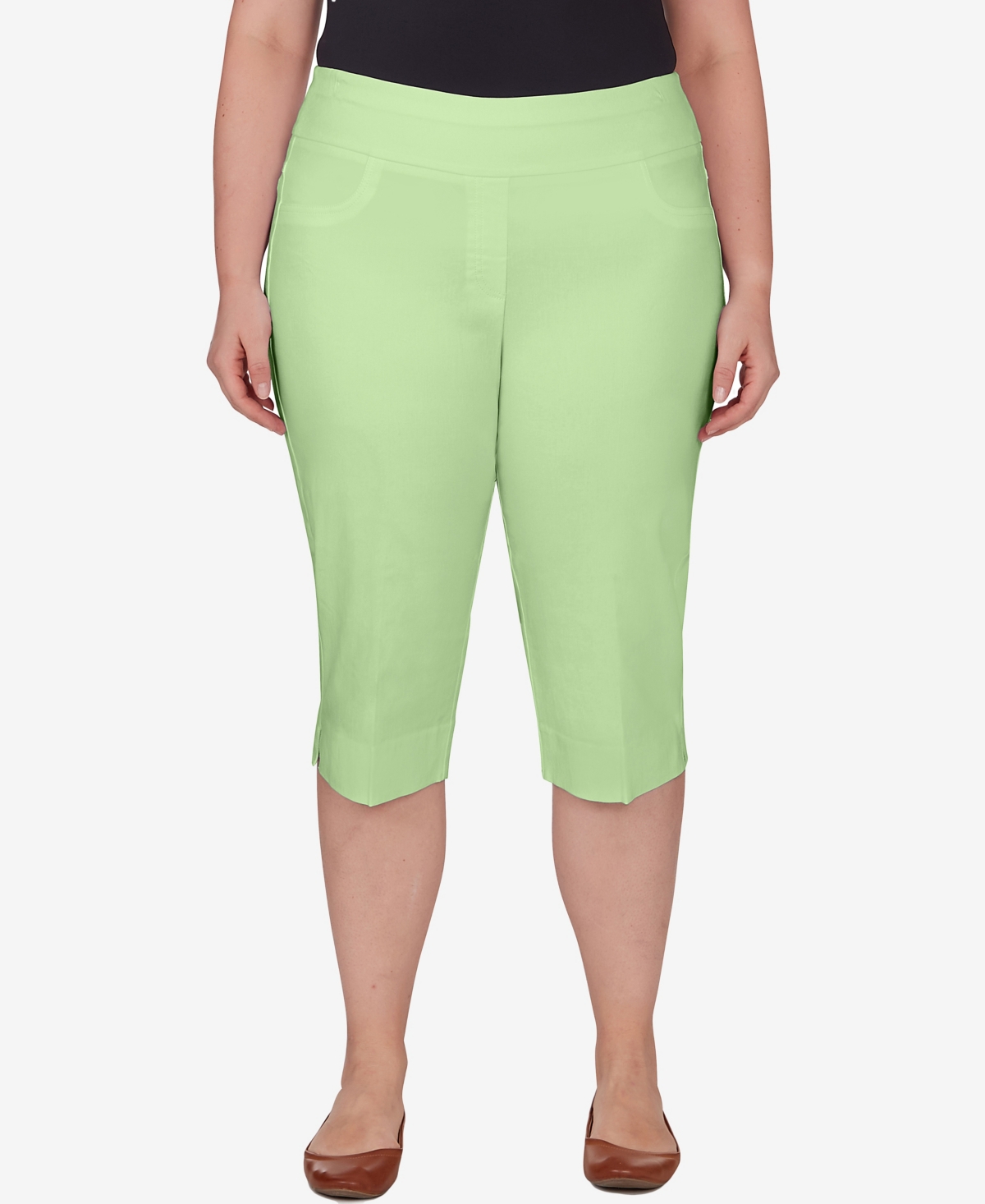 Shop Ruby Rd. Plus Size Pull-on Tech Clam Digger Capri Pants In Honeydew