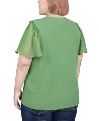 Plus Size Clip Dot Flutter Sleeve Top