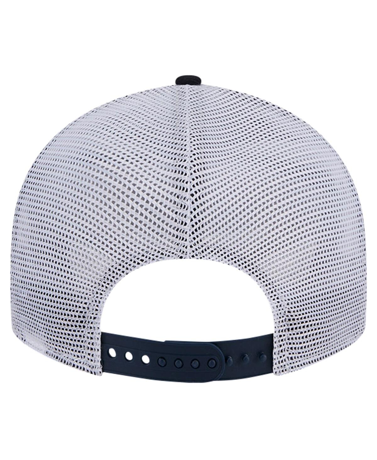 Men's New EraMichigan Wolverines Throwback Circle Patch 9FIFTY Trucker Snapback Hat - Navy
