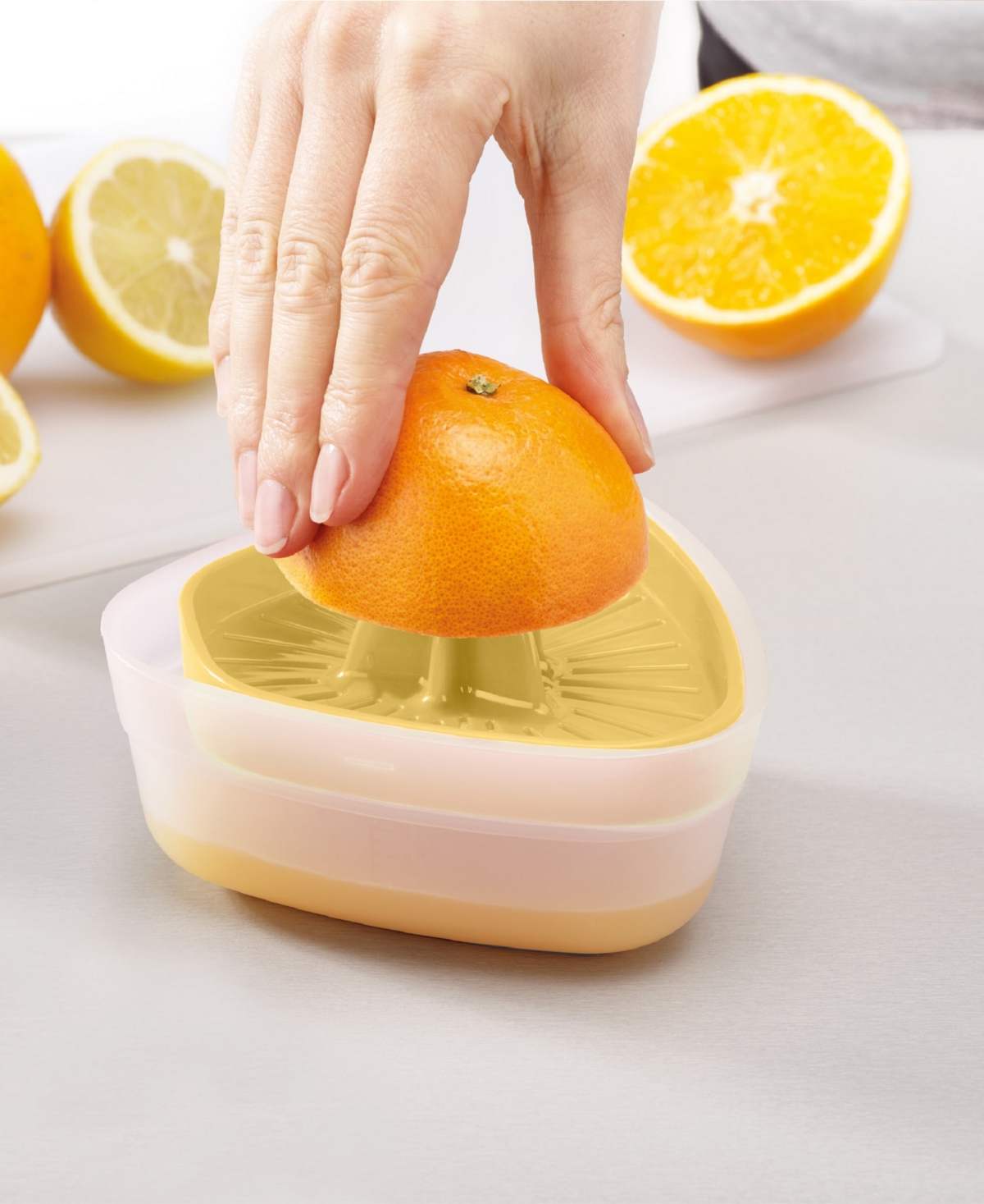 Joseph Joseph Duo Juicer with reversible lid