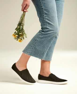 Women's Upbring Slip On Sneakers