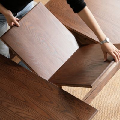 1.6M Solid Oak Telescopic Dining Table