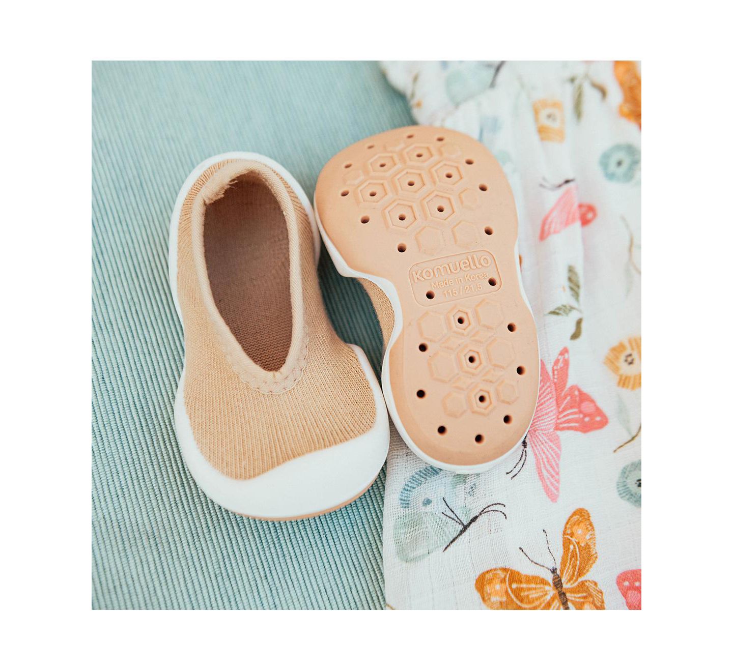 Обувь Komuello Infant Girl Boy Breathable Washable Non-Slip Sock Shoes Flat - Latte, цвет: Натуральный — фото 8