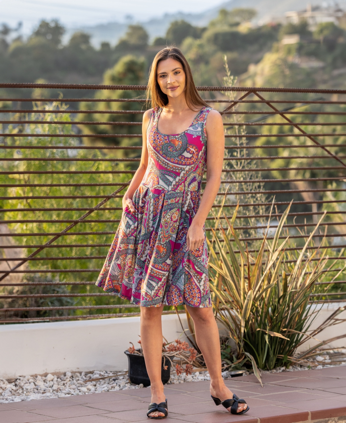 Shop 24seven Comfort Apparel Print Sleeveless Pleated Knee Length Pocket Dress In Miscellane
