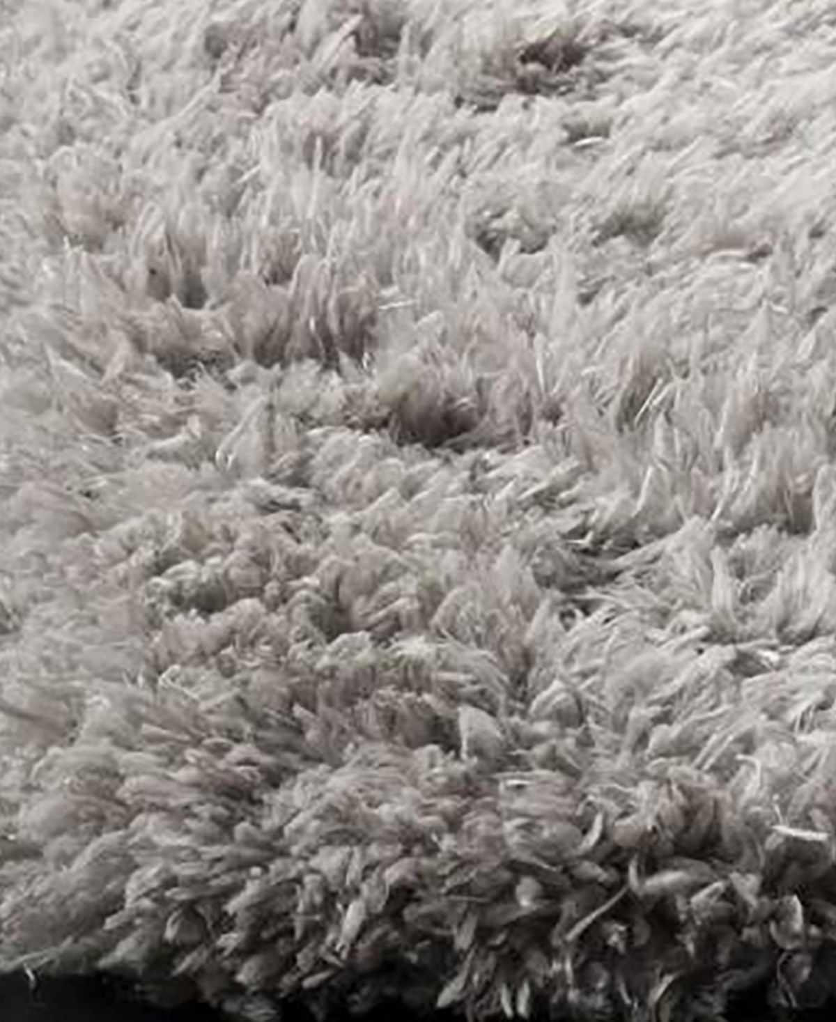 Safavieh Flokati FLK950Area Rug - Silver