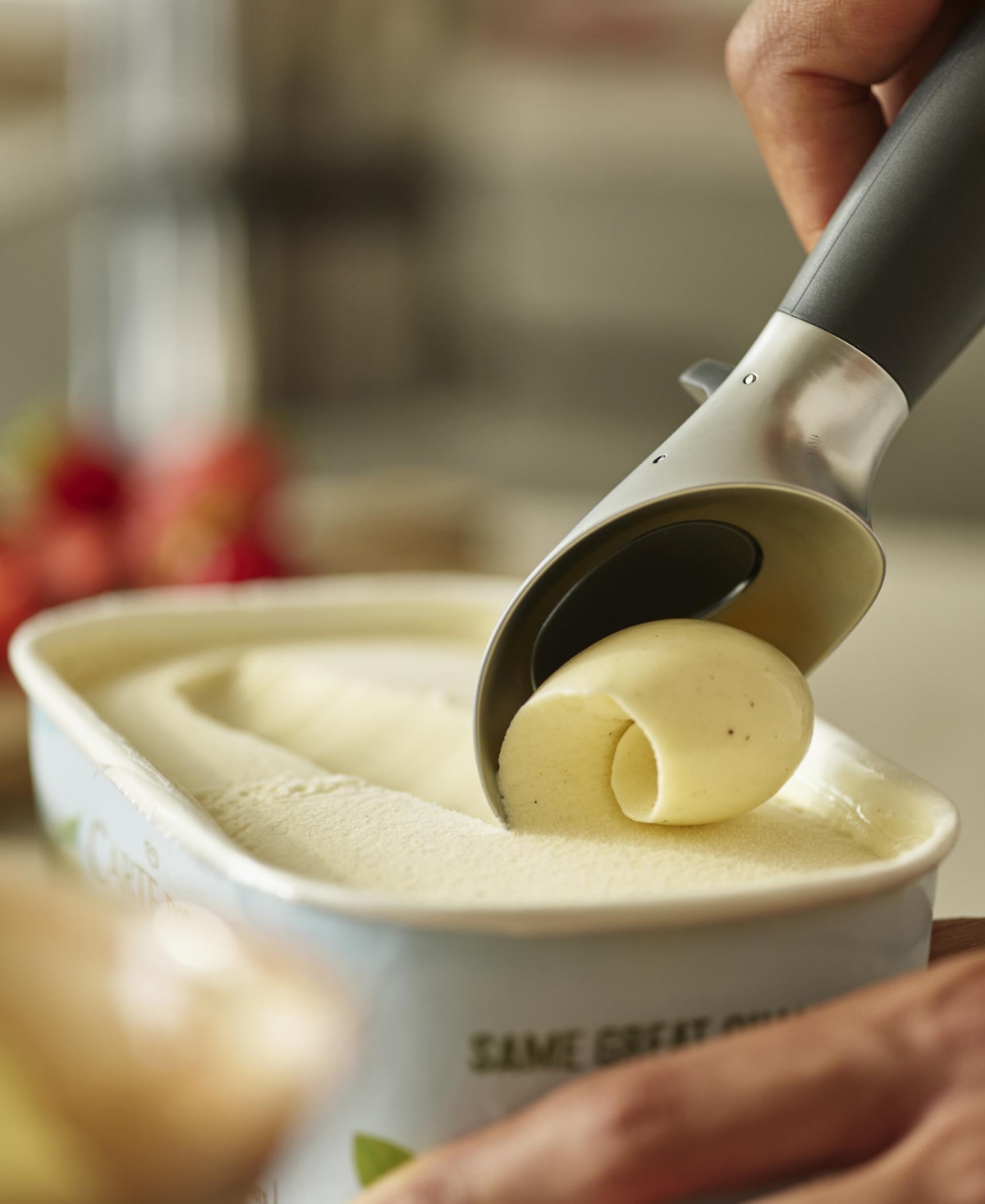 Joseph Joseph Elevate Integrated Tool Rest Ice-cream Scoop In Grey