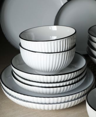 Lustra 16 Pc. Dinnerware Set, Service for 4