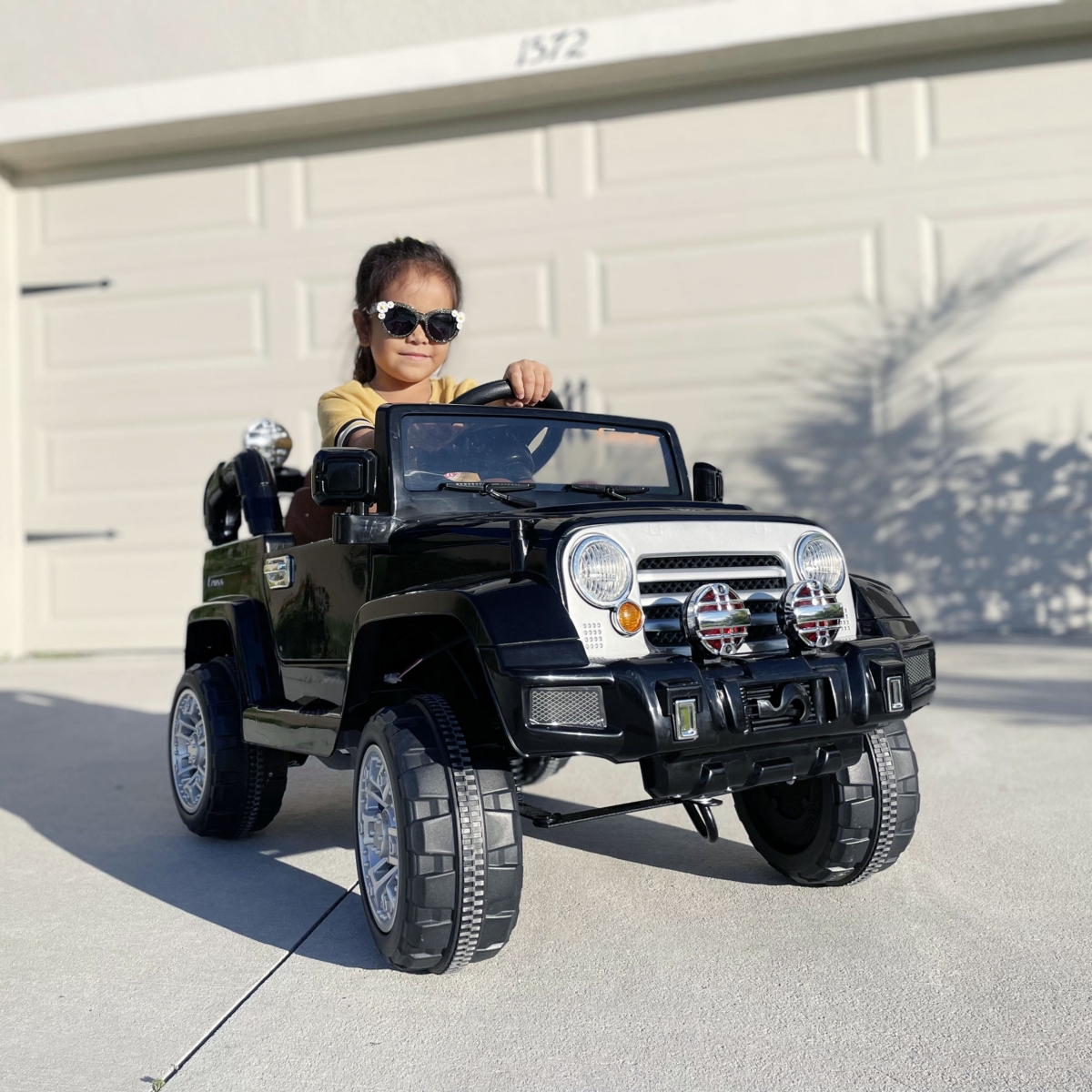 Aosom Dual 6V Electric Outdoor Off-Road Kids Ride-On Toy Jeep Truck Remote Control MP3