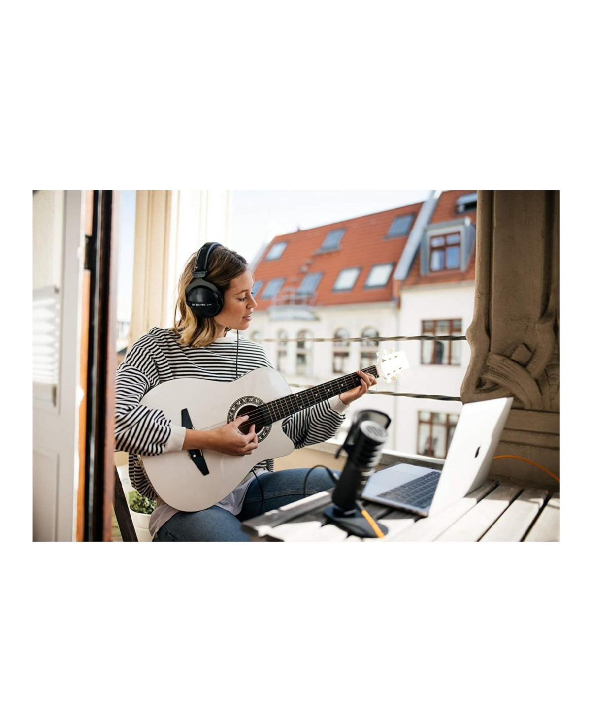 Beyerdynamic Dt 770 Pro Over-Ear Headphones (32 Ohm)