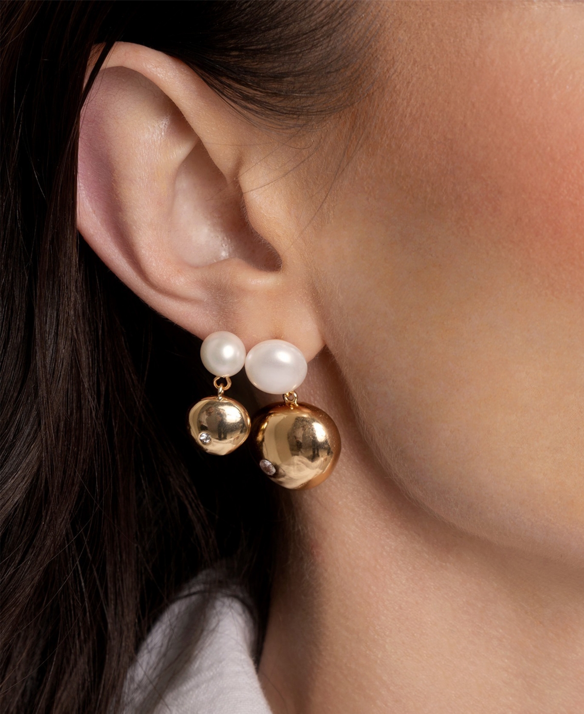 Ettika Small Pebble And Freshwater Pearl Dangle Earrings In Gold
