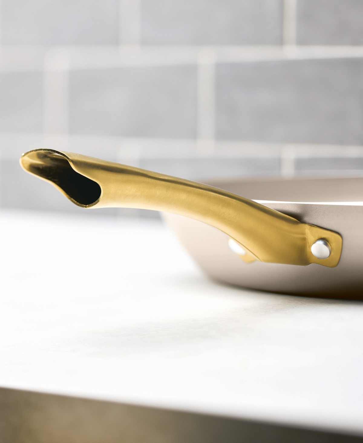 Farberware Radiant Aluminum 12.25-inch Frying Pan In Champagne