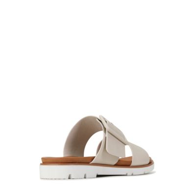 Asha Sandal