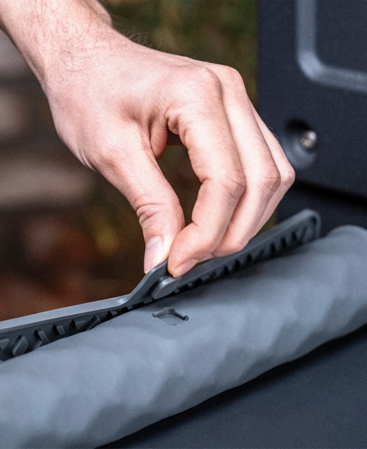 Zwilling Bbq 3pc Silicone Mat Gloves Set In Charcoal