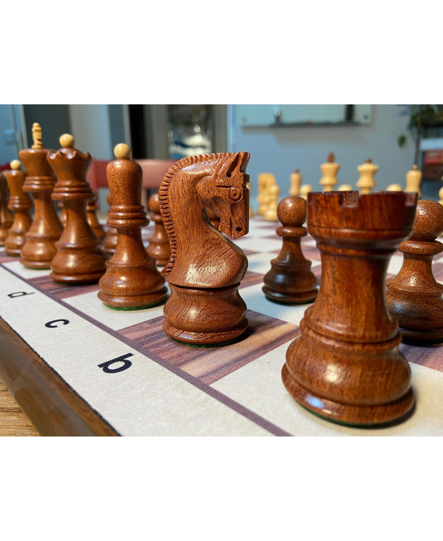 Шахматный набор Bobby Fischer Zagreb турнирный из акации и самшита, 32 фигуры, от 14 лет, цвет: Acacia And Boxwood — фото 6