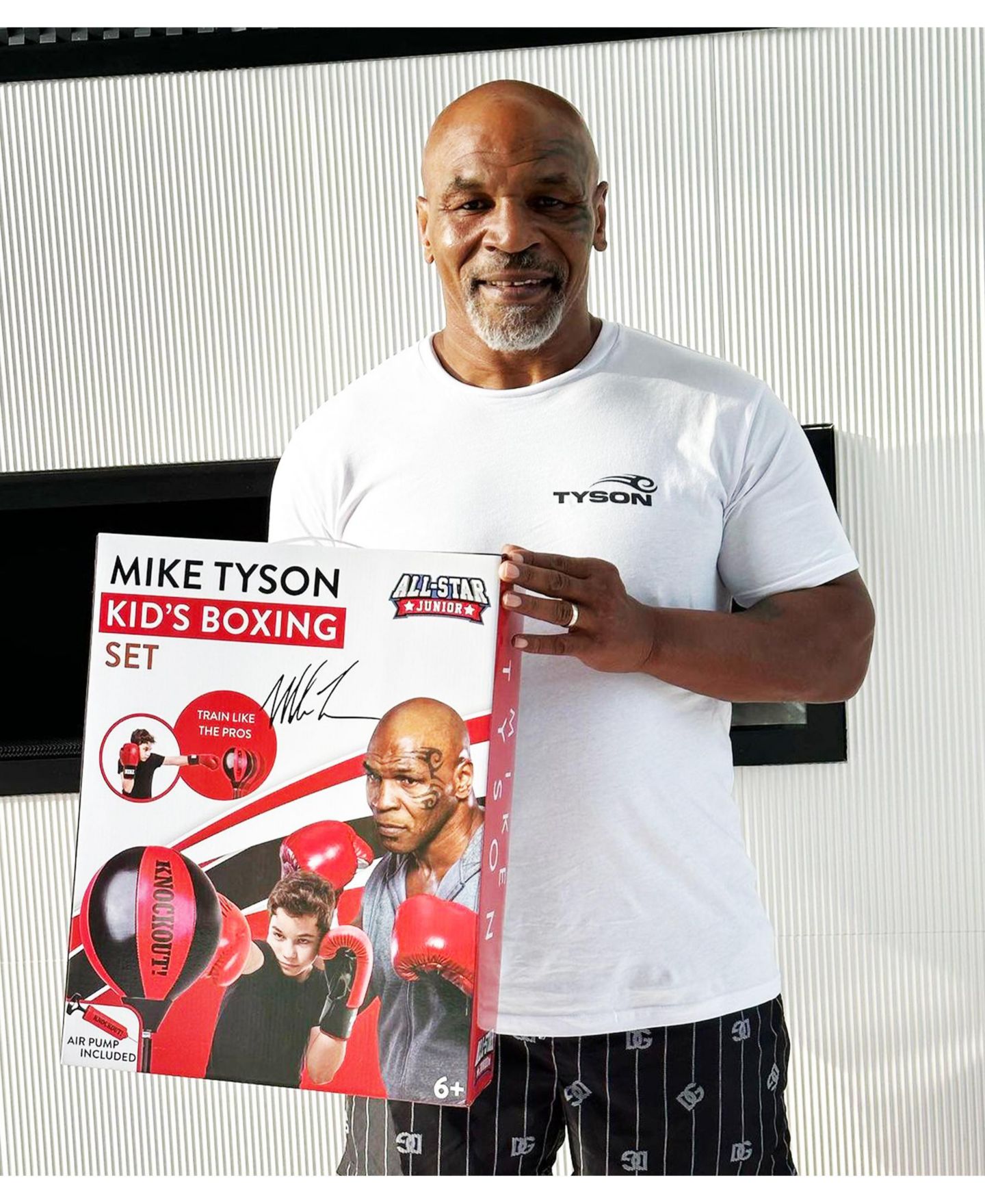 Детские игрушки World Tech Toys Mike Tyson All-Star Junior Adjustable Reflex Bag Boxing Set, от 6 лет, цвет: Разноцветный — фото 5
