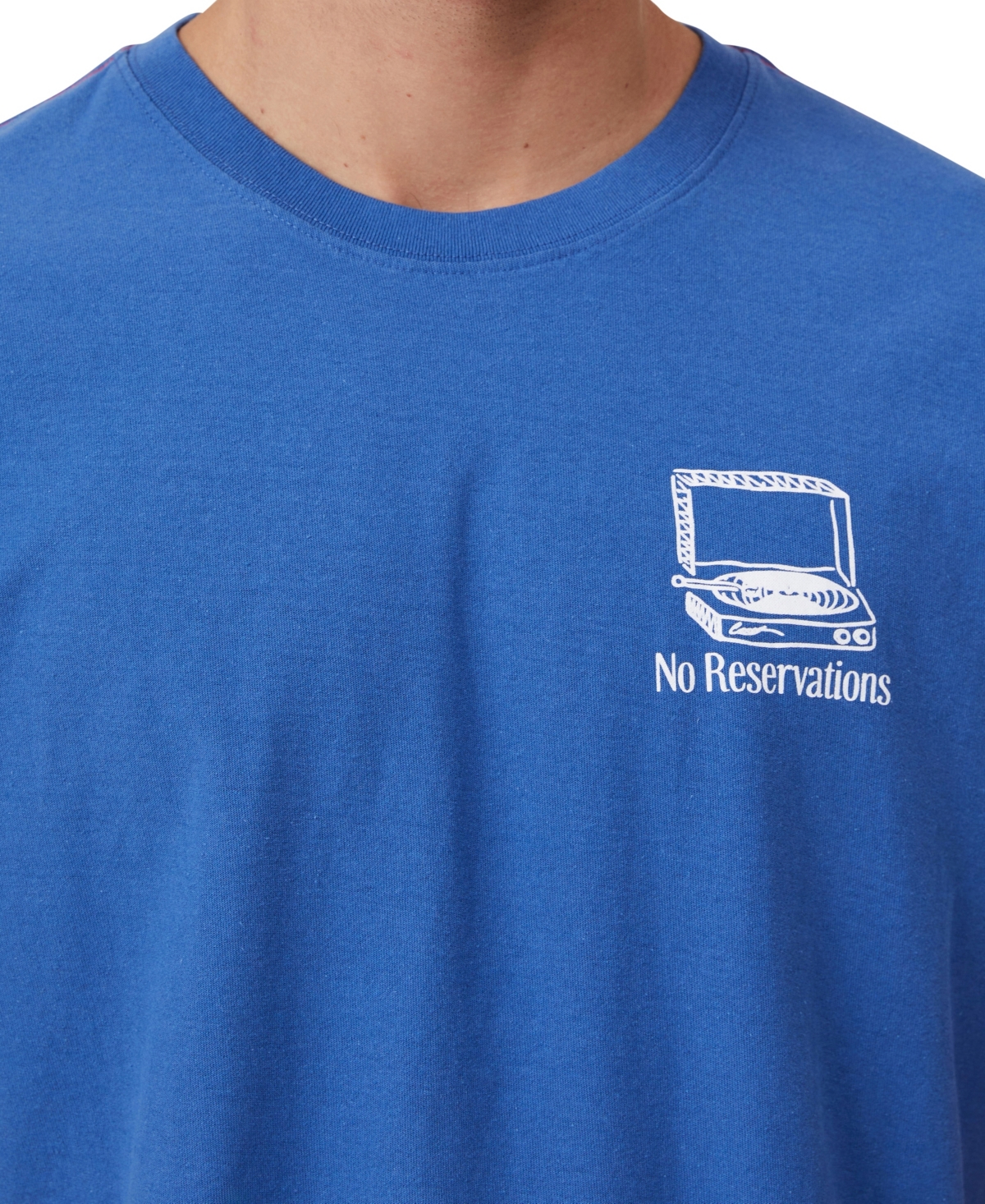 Cotton On Men's Premium Loose Fit Art T-Shirt -Vinyl