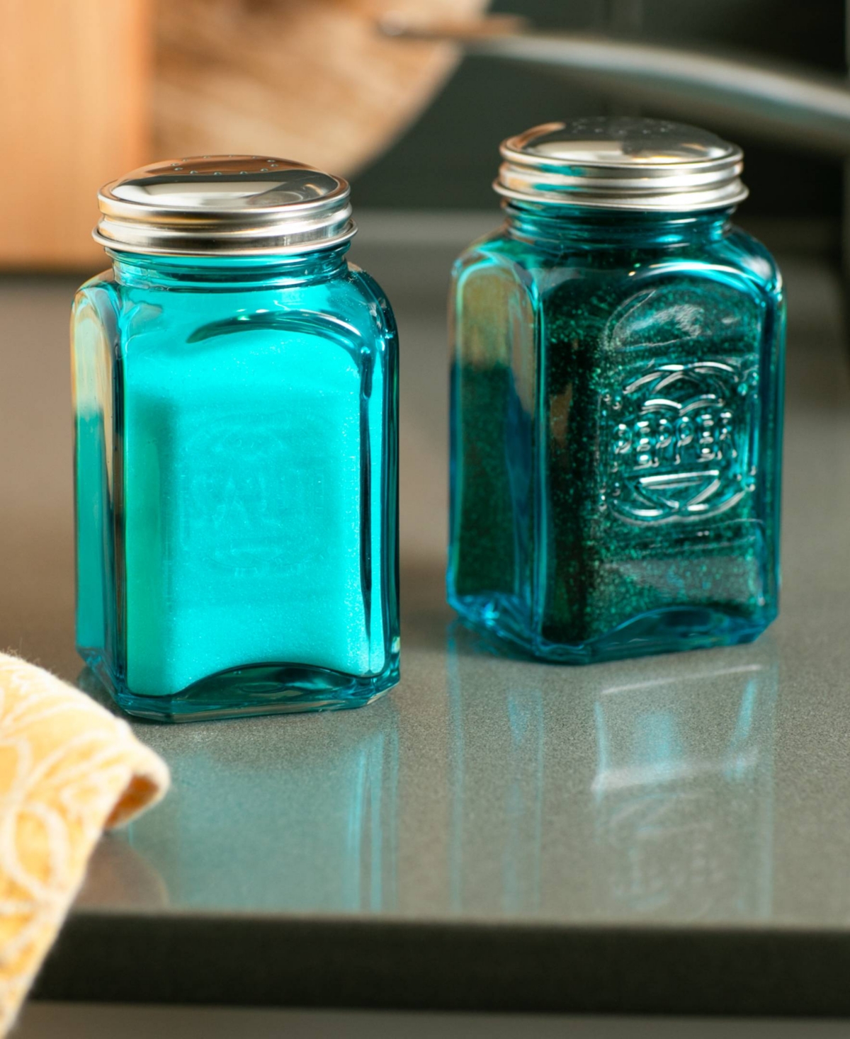 Rsvp International Retro Glass Turquoise 2 Piece 8 Ounce Retro Style Salt Pepper Set In Blue