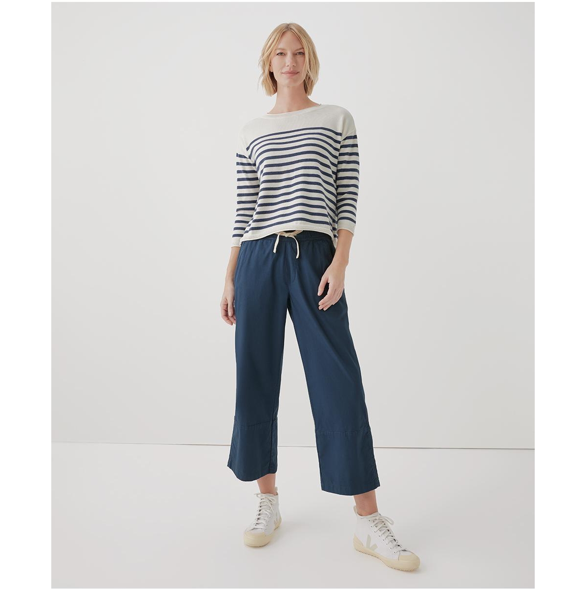 Pact Plus Size Cotton Classic Woven Twill Drawstring Crop Pant