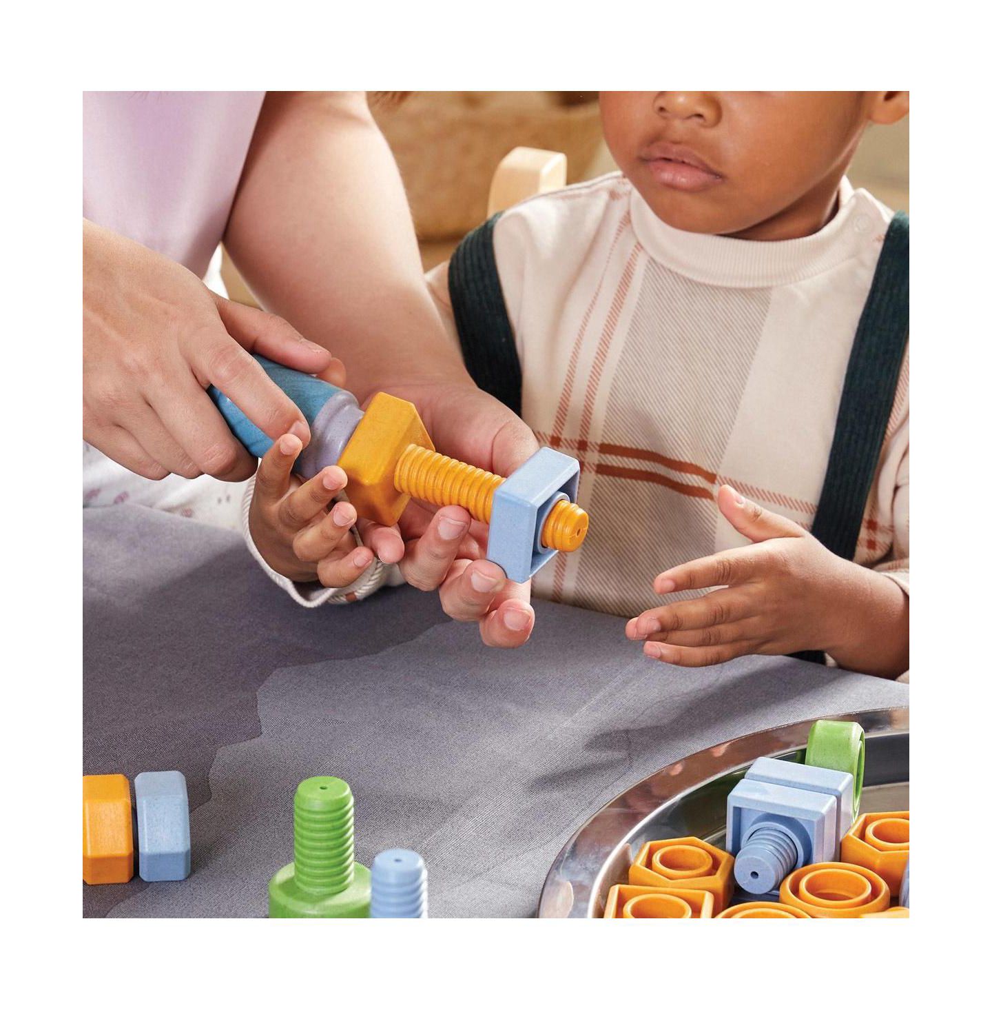 Детские конструкторы Kaplan Early Learning Twisty Tools Nuts and Bolts Set, 84-Piece Building Set, Ages 18 Months and Up — фото 4