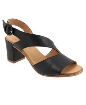 Nyomi Sandal