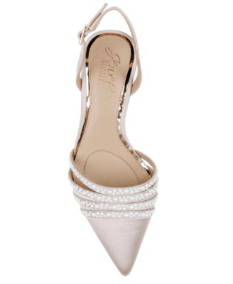 Katalina Evening Pump