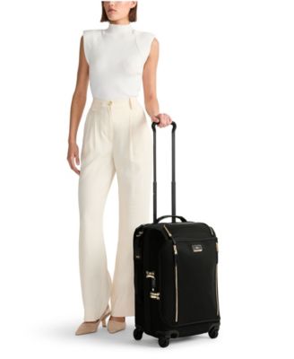 Voyageur Leger International Expandable Carry-On