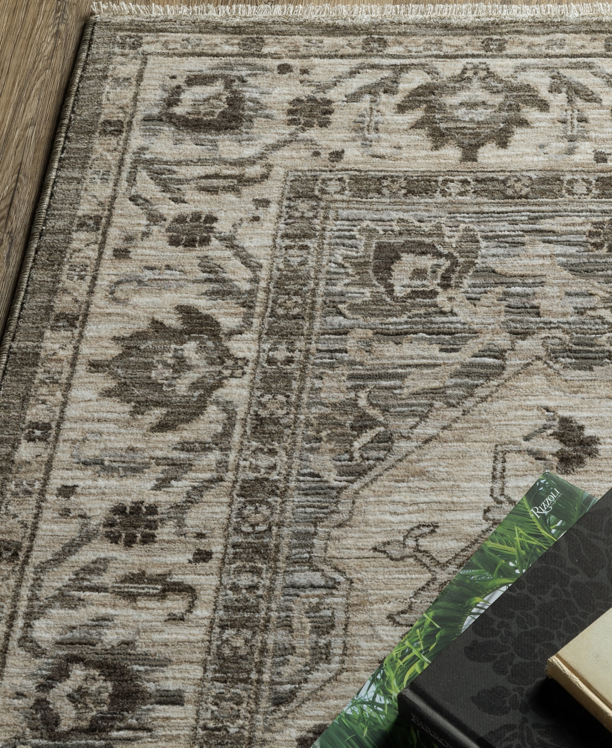 Oriental Weavers Chamberlain Ch05a Area Rug, 3'3 X 5' In Gray