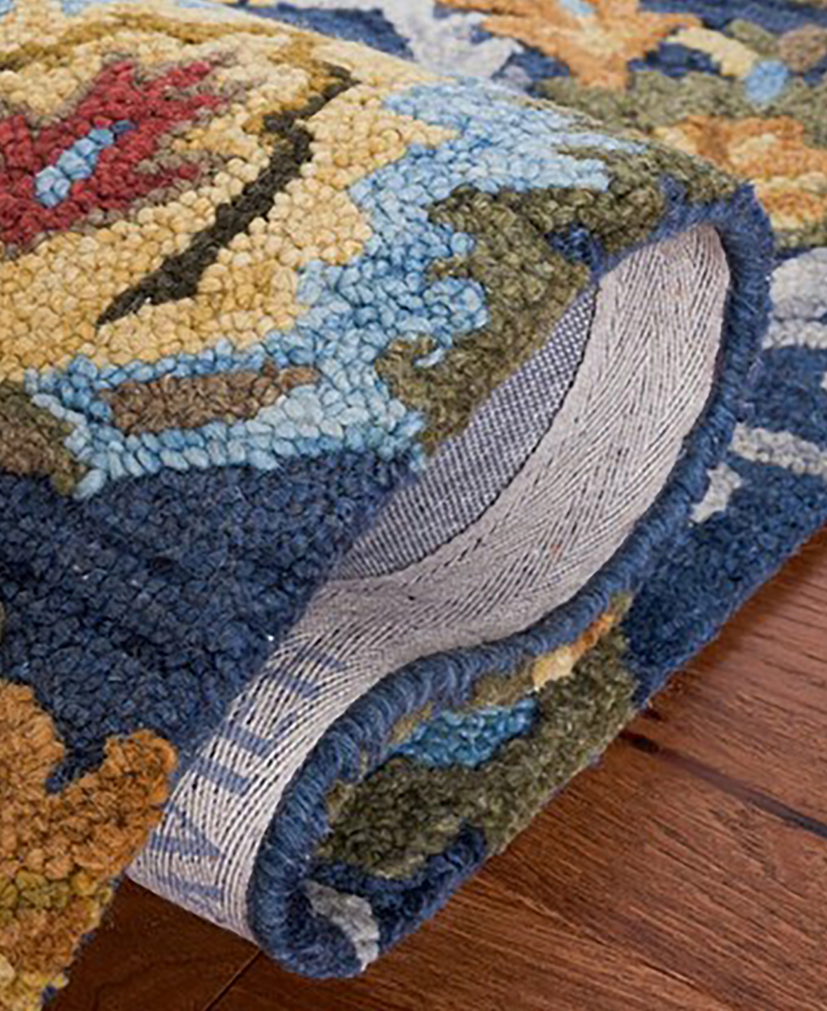 Safavieh Blossom Ii BLM402 4'x4' Area Rug -Multi