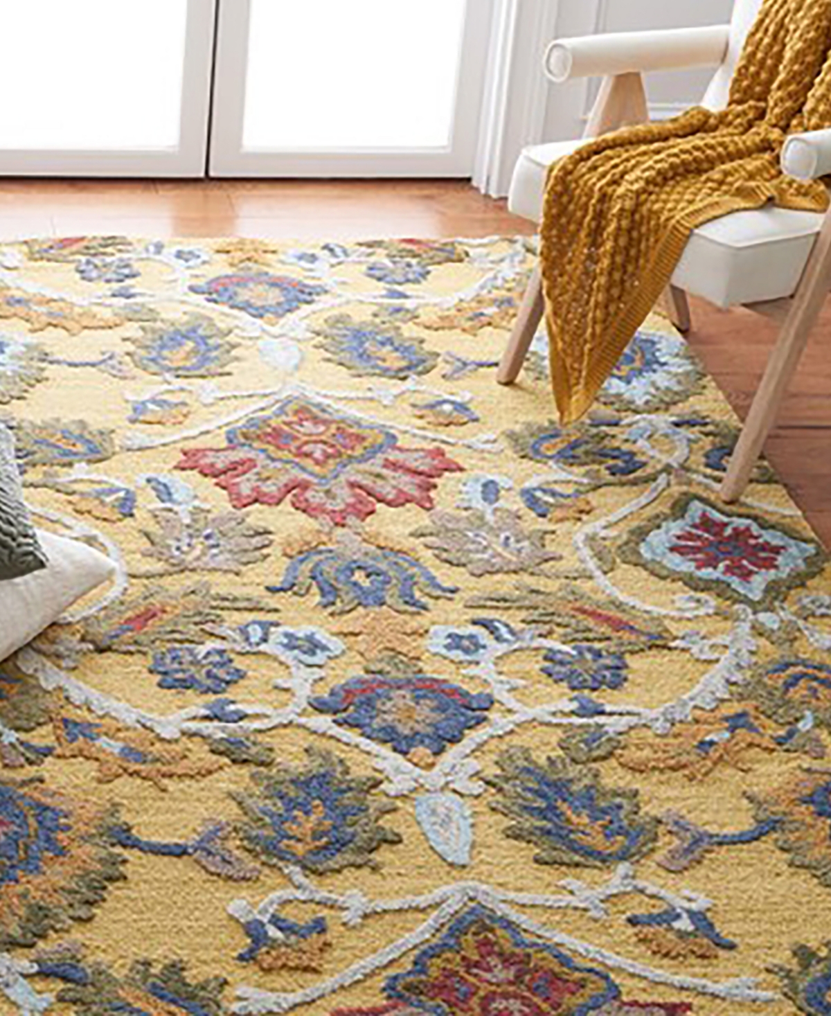 Safavieh Blossom Ii BLM402 4'x6' Area Rug -Multi