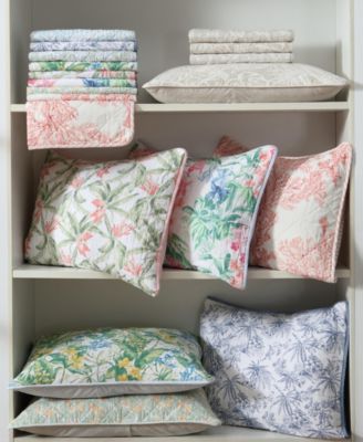 Coral Garden Reversible 3 Piece Quilt Set, Full/Queen