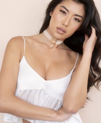 18k Gold Plated Swirled Shell Pendant Beige Velvet Choker