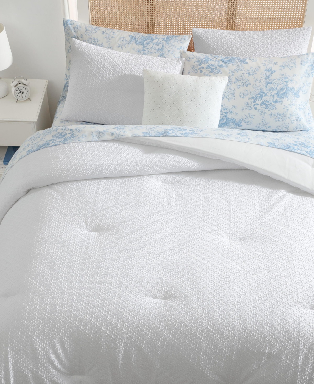 Laura Ashley Margaret 6 Piece Comforter Set, Twin Xl In White