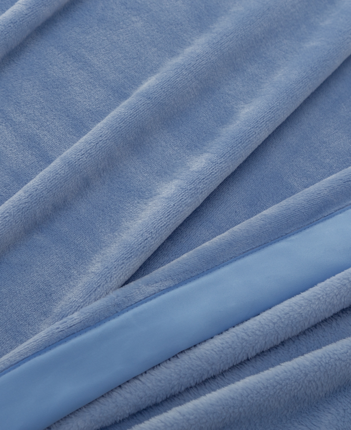 Berkshire Classic Velvety Plush Blanket, Twin, Exclusively At Macy's In Kentucky Blue